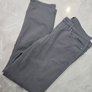 Banana Republic Slim Fit 32 × 32 Jeans
